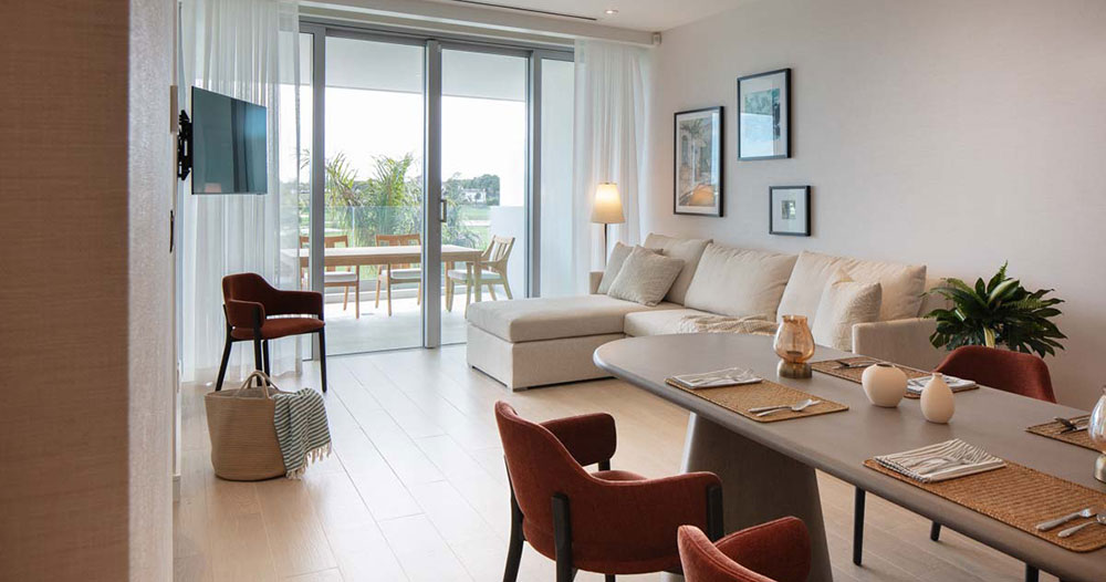 1BD-Golfview-Living-Dining-303-1