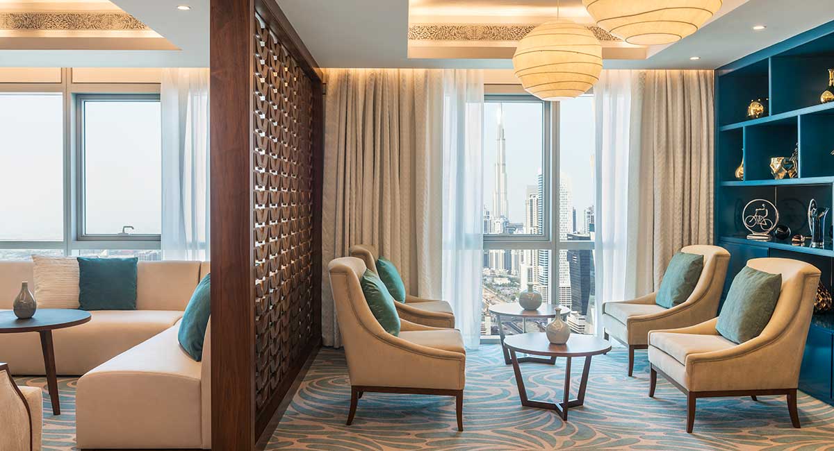 Hilton-Dubai-Al-Habtoor-City_Club-Lounge.008-5